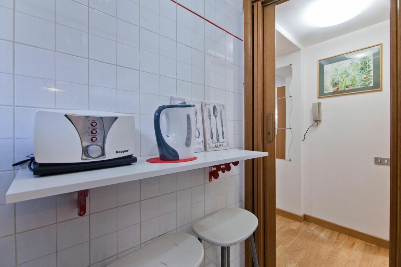Flaminia Apartment Rome Bagian luar foto